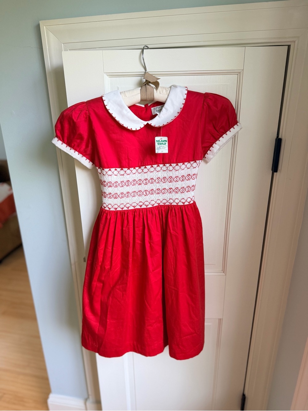 NWT Rachel Riley Girls Red and White Smocked Dress
